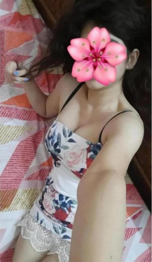Very Clean _🕊️White Slim Figure__ Beauty Cam Girl* {24 Hour Available}.⏰